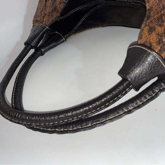 Bueno Leopard Print Shoulder Bag - Picture 7 of 9